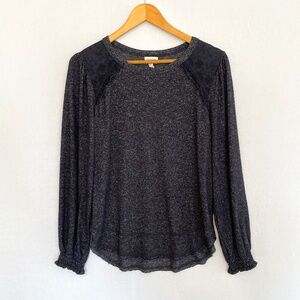 GREIGE Large Lightweight Lace Accent Heathered Black White Long Sleeve Top
